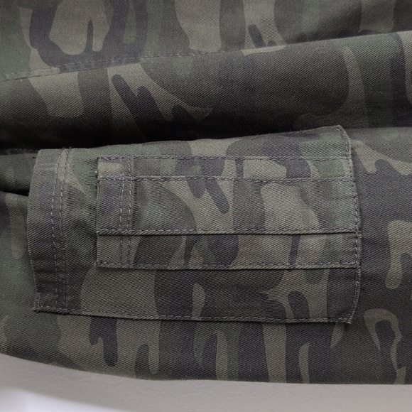 Anthropology Sanctuary Camo Bomber Jacket Zipper Pockets Black Trim Women's M - Picture 12 of 14